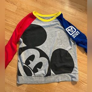 Disney 2021‎ Sweatshirt. Size L
